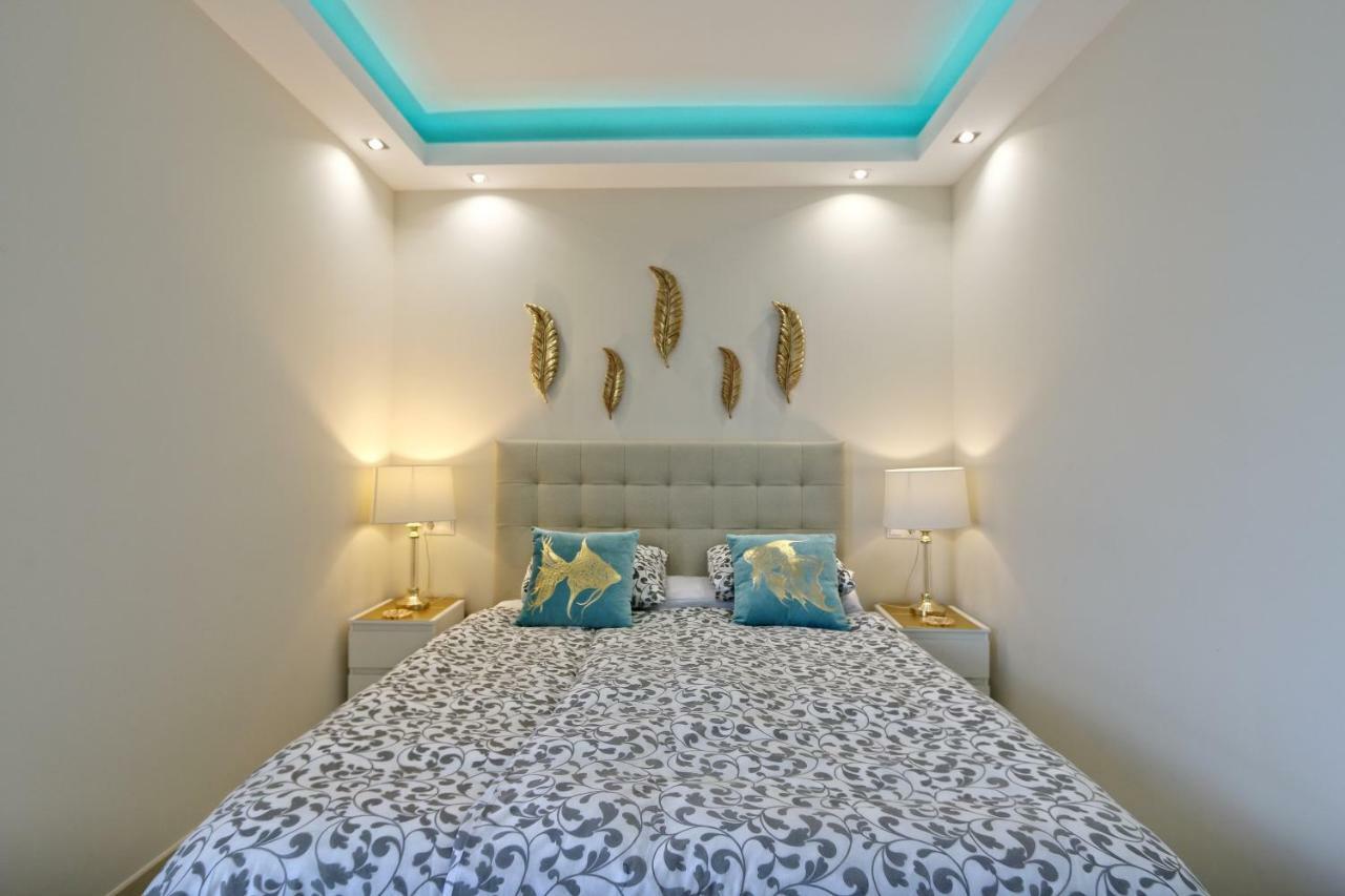 Beachfront Luxury Residence, Playas Del Duque, Puerto Banus, 马尔韦利亚 外观 照片